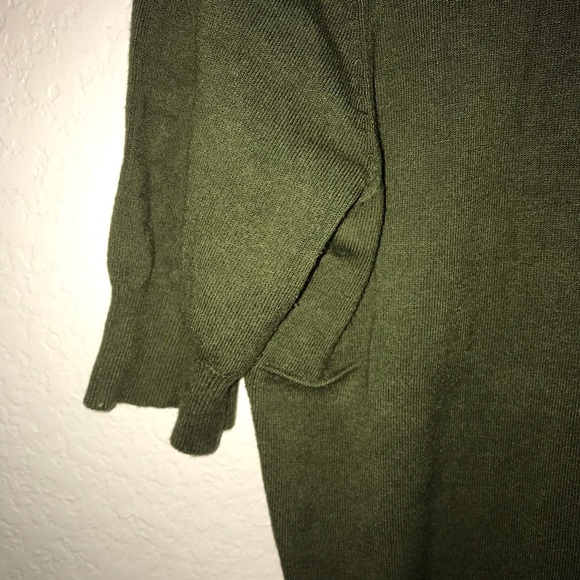 BCBGMaxAzria Turtleneck Sweater Short Sleeve Olive/ Army Green Sz L EUC - Picture 5 of 8